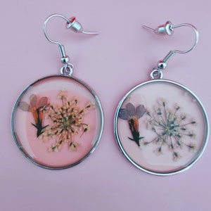 DRIED FLOWER CHARM Drop Earrings , Boho Styled Earrings , Pressed Flower Resin Jewelry , Earrings for Women , Birthday Gift for Her