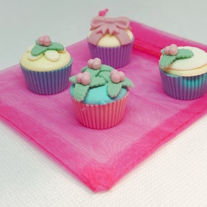 CUPCAKE ERASERS , Novelty Erasers , Gift for Kids , Party Bag Favors , Kid&#39;s Stationery , Food Erasers , Miniature Erasers , Cupcake Shaped