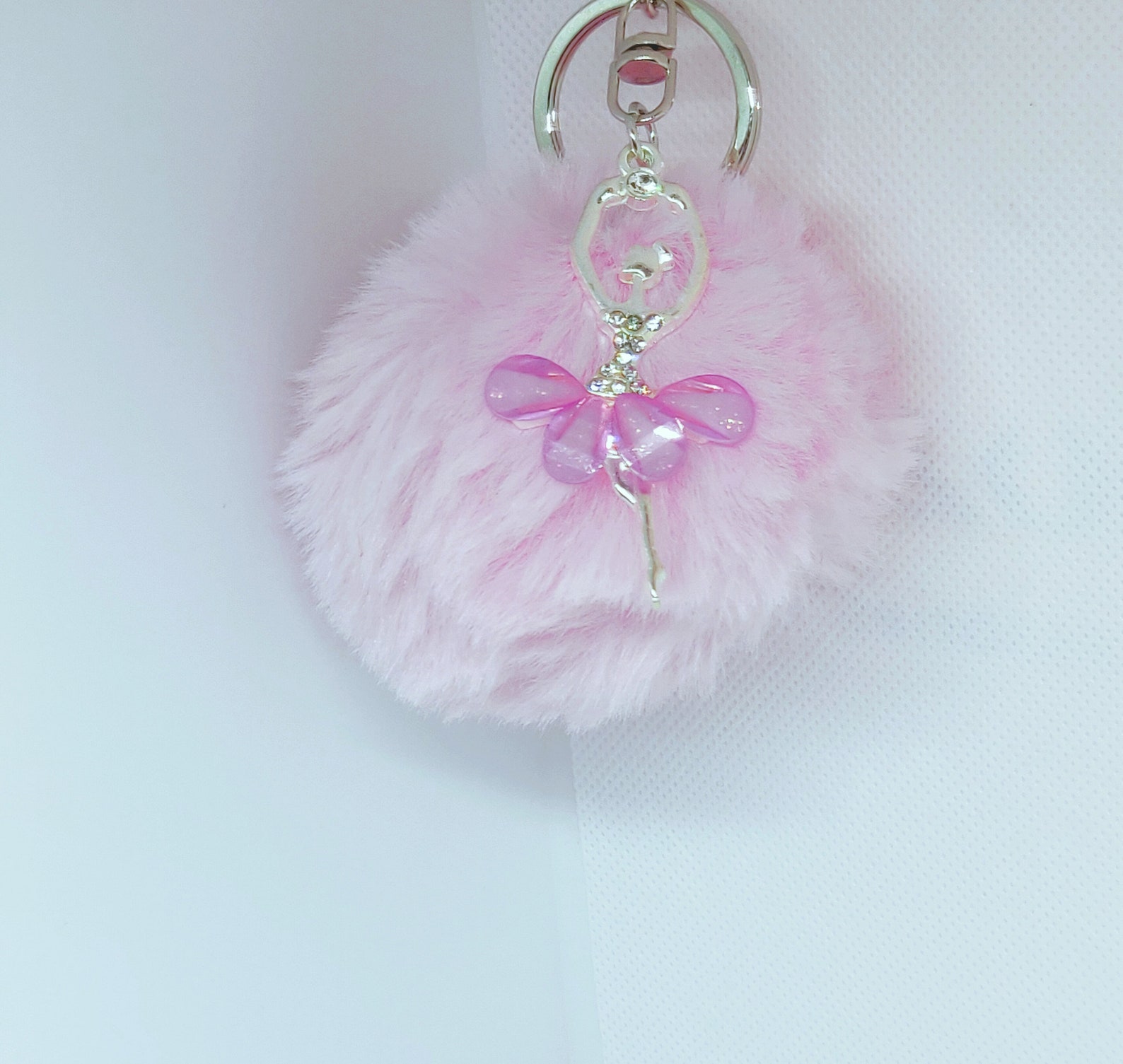 FURRY KEYCHAIN , POM Pom Key Ring , Purse Keychain , Cute Keychain