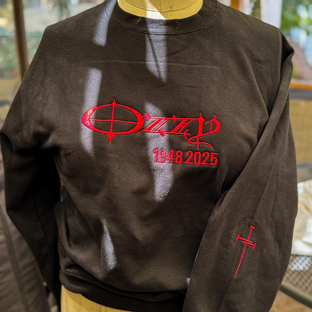 the GazettE ☆ 美品 LOGO HOODIE 18th ブラック刺繍 the GazettE 19th Anniversary Logo Hoodie Freesize RADMARKET