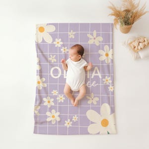 Lilac Daisy Baby Girl Blanket with Name,Floral Baby Shower,Personalized Birthday Newborn Gift, Purple Nursery Decor,Daisy Lover Housewarming