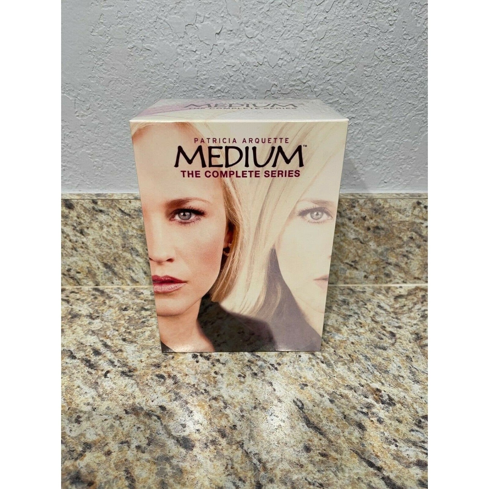 Medium Complete DVD Series 1 retailers 7