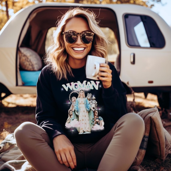 Catholic Sweatshirt Retro Style Vintage Graphic 90's inspired sweater young Mom Woman Student Modest Fashion Catholica Iconography Shirt