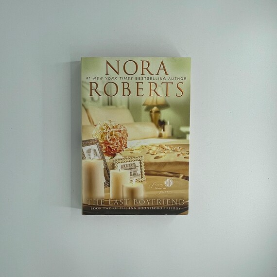 Serie Novio Nora Roberts Caffeinated Reviewer The Mirror By Nora