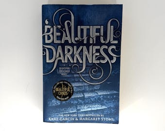 Hermosa oscuridad de Kami Garcia / Serie Crónicas de Caster / Fantasía juvenil, romance paranormal, magia y elementos sobrenaturales