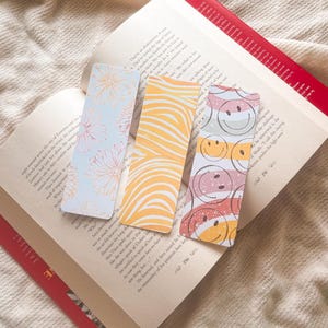 Bright Summer Floral & Smiley Face Bookmark Set | Handmade Laminated w/ Tassel Bookmarks | Bookish Gift Yellow Rainbow Flowers Reader Books