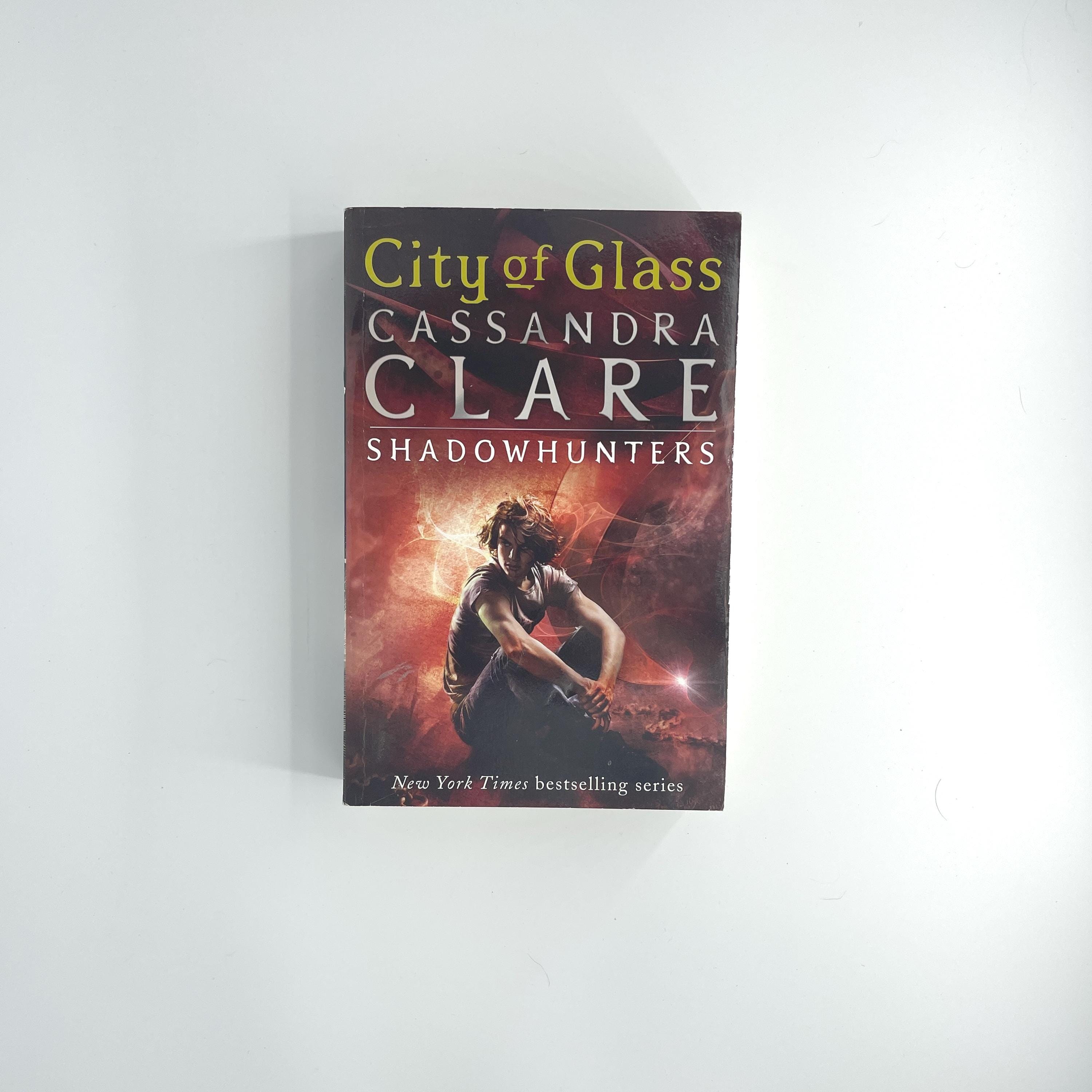 カサンドラ・クレア著『ガラスの街』｜『モータル・インストゥルメンツ』シリーズ｜ファンタジー・ヤングアダルト・ロマンス・超常現象・吸血鬼・ギフト -  Etsy 日本, image size:3000x3000