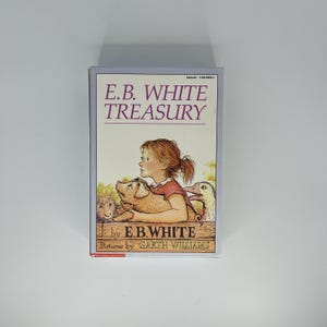Vintage E. B. White Treasury Boxed Set | Stuart Little, The Trumpet of the Swan, Charlotte&#39;s Web | Childrens Classics Fiction Reader Gift