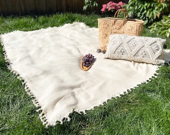 Buttery Cream Large Picnic Blanket | Handwoven 100% Turkish Cotton l Herringbone | Soft Rustic Farmhouse Throw Blanket | Handknotted Tassels