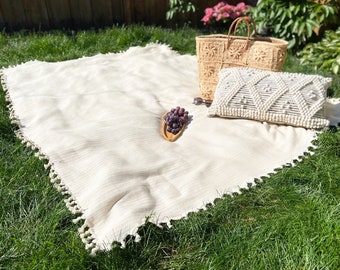 Buttery Cream Large Picnic Blanket | Handwoven 100% Turkish Cotton l Herringbone | Soft Rustic Farmhouse Throw Blanket | Handknotted Tassels