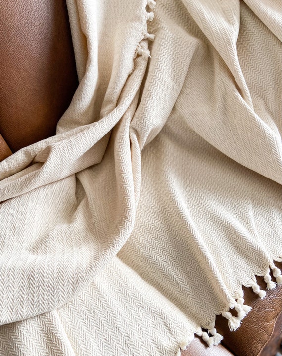 Cotton throw blanket with fringe new arrivals