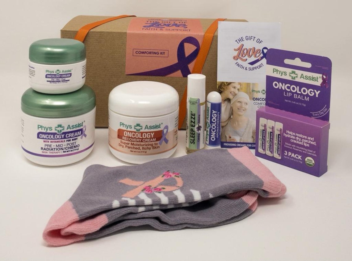 Christmas Edition Chemo Care Package for Women. GIFT LUXURY EDITION