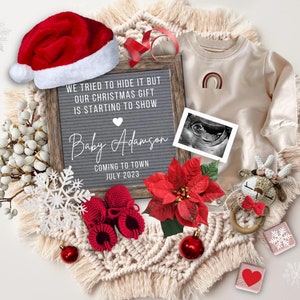 Anuncio de embarazo navideño digital, tablero de cartas de embarazo editable para redes sociales, plantilla de revelación de bebé boho de invierno, disposición plana