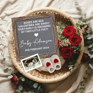 Valentinstag Schwangerschaftsankündigung, Boho Babyankündigung Digital für Social Media, Baby Reveal, Februar Baby, Rosen sind rot
