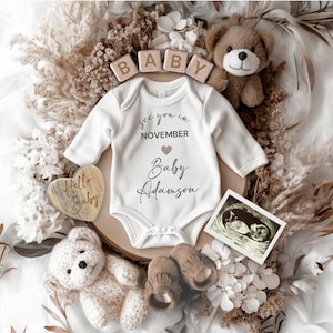 Digital Pregnancy Announcement November 2025, November Baby Announcement Template, Baby Reveal, Pregnancy Reveal due November