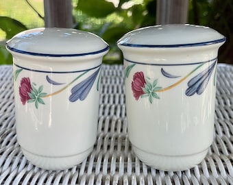 Vintage Lenox Chinastone Poppies Salt Pepper Shakers, Blue Trim, 1980s 1990s Cottage Core