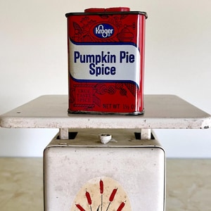 Vintage Kroger Pumpkin Pie Spice Tin: 1970s Farmhouse Kitchen Decor