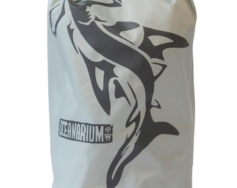 Hammerhead shark drybag 2L (28cm x 19cm)
