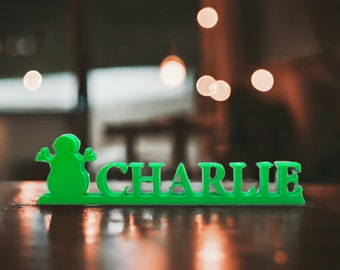 Personalized Snowman Name Stand - Gift/Decoration during the holidays - Custom Text and Colours