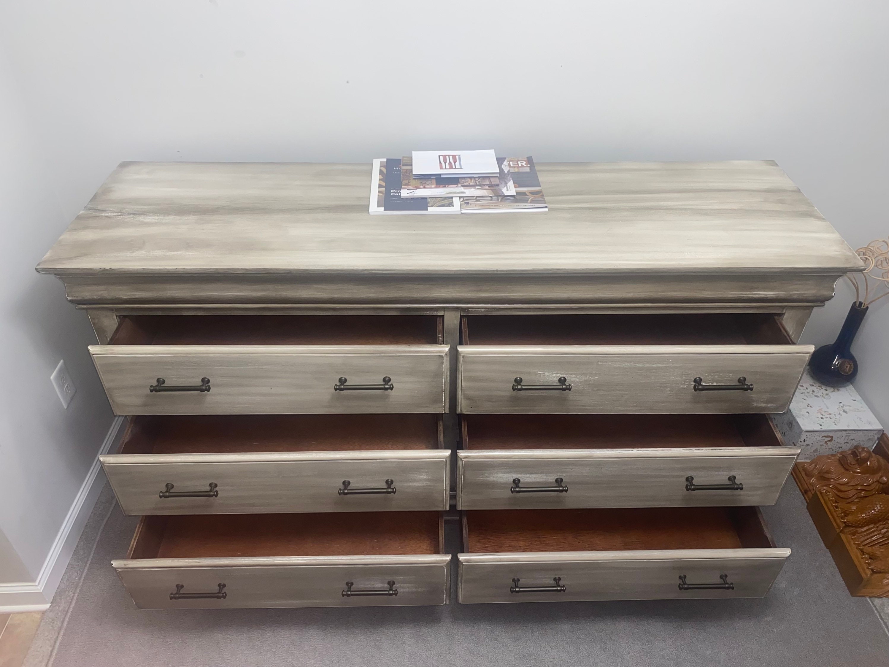 DISTRESS Brown DRESSER, Vintage Brown Dresser , Art Deco Dresser