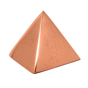 100% Solid Copper Pyramid ~1.25in Giza shaped for Meditation , Body Healing , Reiki Balancing Chakras , Crystal Recharging , Focused Energy