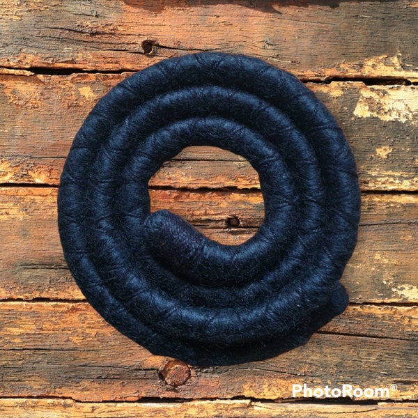 Just Black. Dreadlock wool spiral hair tie. Bendy, ponytail heaven. Ethical merino wool. Different sizes, loc damage prevention. Unisex gift