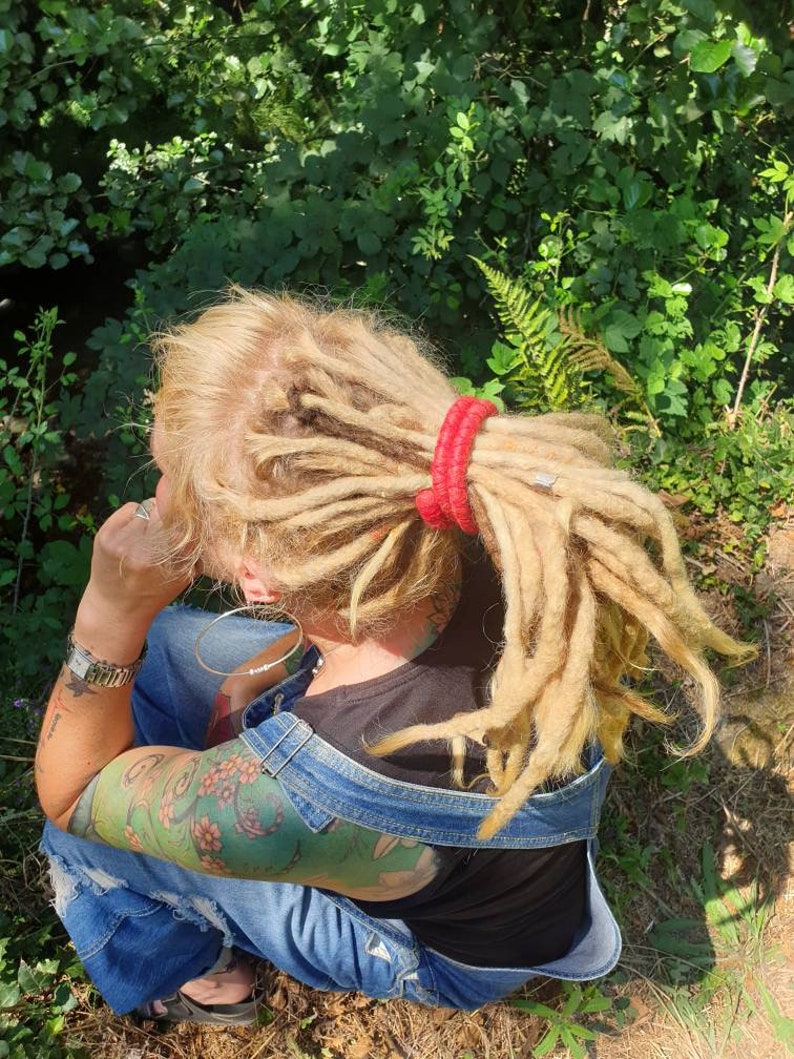 Flamenco. Dreadlock Spiralen, biegsam, flexibel, wollig dred loc dutt und Pferdeschwanz Himmel. Ethischer, dread Haarschmuck. Funktional, hübsch Bild 4