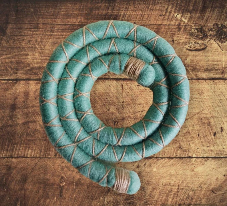 Aqua. Grün/blaue Dreadlock Haarspirale. Biegsamer, Schaden vermeidender, frecher Spiralock. Perfekte Lok Haarwickel. Pferdeschwanz & Dutthimmel. Frech Bild 1