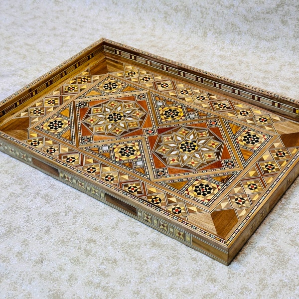 Handgefertigtes Serviertablett aus Holz mit Intarsien aus dem Libanon - Orientalische Geometrische Design Platte und Käseplatte