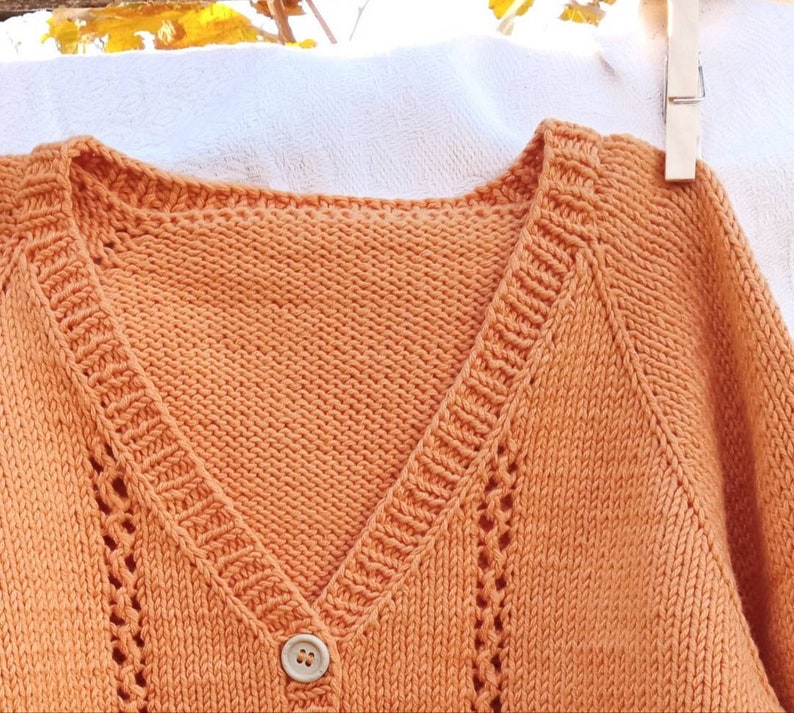 PDF KNITTING PATTERN / Top Down Vneck Cardigan / Double Knit Vertical