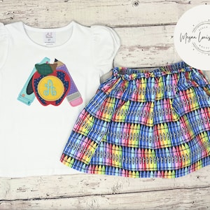 Zurück in die Schule Outfit, Buntstift-Design, besticktes Hemd, Rock und Hemd, zur Einschulung, Regenbogen-Schule