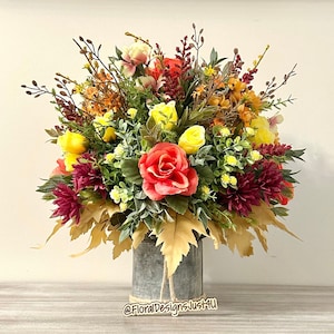 Fall Rustic Flower Arrangement, Fall Farmhouse Centerpiece, Fall Decor, Fall Farmhouse Arrangement, Fall Table Decor, Autumn Table Decor,