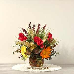 Fall Flower Arrangement, Small Space Autumn Centerpiece, Small Modern Farmhouse Fall Arrangement, Fall Decor, Fall Country Style Table Decor