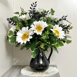Sunflower Floral Arrangement, Country-Style Floral Centerpiece, Farmhouse Flower Arrangement, White Sunflowers, Neutral Floral Arrangement
