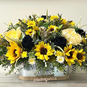 Large Rustic Farmhouse Sunflower Arrangement, Sunflower Arrangement, Table Centerpiece, Farmhouse Centerpiece, Rustic Farmhouse Arrangement
