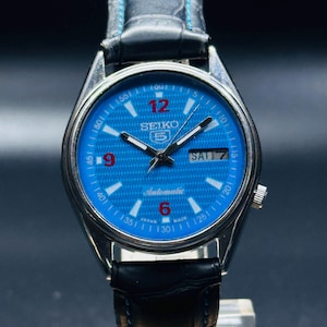 Rare Vintage Seiko 5 Automatic , Blue Dial, Silver Case Day/Date Rare Caliber No.7009 Men&#39;s Wrist Watch Japan Made