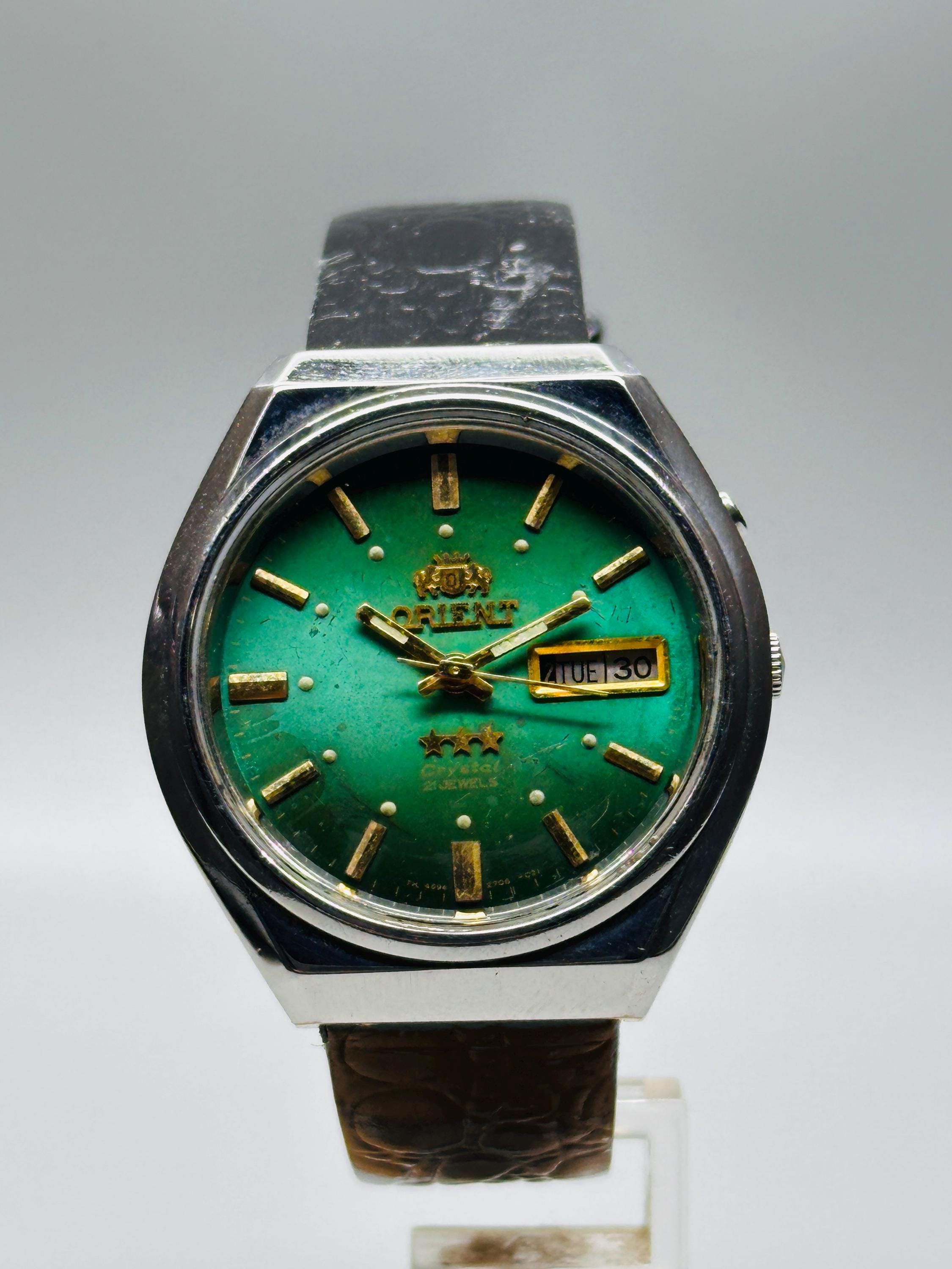 Vintage Orient Crystal Automatic Watch: 21 Jewels, Green Dial