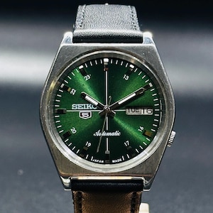 Rare Vintage Seiko 5 Automatic , Green Dial, Silver Case Day/Date Caliber No. 7009 ,Men&#39;s Wrist Watch Japan Made