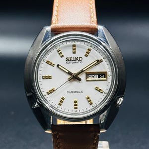 Rare Vintage Seiko 5 Automatic ,  White Dial, Silver Case Day/Date Caliber No. 6119,Men&#39;s Wrist Watch Japan Made
