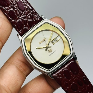 Rare Vintage Seiko 5 Automatic ,  White -Gold Dial, Silver TV Case ,Day/Date Caliber No. 6319 ,Men&#39;s Wrist Watch Japan Made