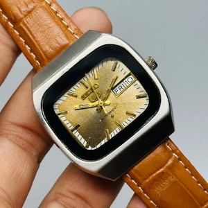 Pre-Owned Vintage Seiko 5 Automatic , Gold Dial, TV Case, Day/Date  Caliber No. 6309, Men&#39;s Wrist Watch Japan Made,