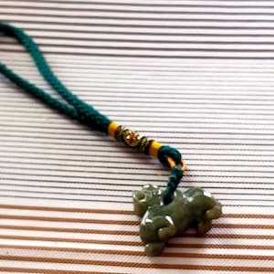 Feng Shui Jade Pixiu Animal of Wealth Amulet