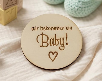 Wir bekommen ein Baby Holzplättchen – Babyankündigung aus Holz | Schwangerschaft verkünden