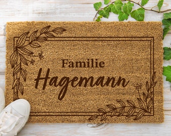 Fußmatte personalisiert mit Namen | Türmatte für Familien | Familienname im Blumenrahmen | Hochzeitsgeschenk | Kokosmatte | 60 x 40 cm