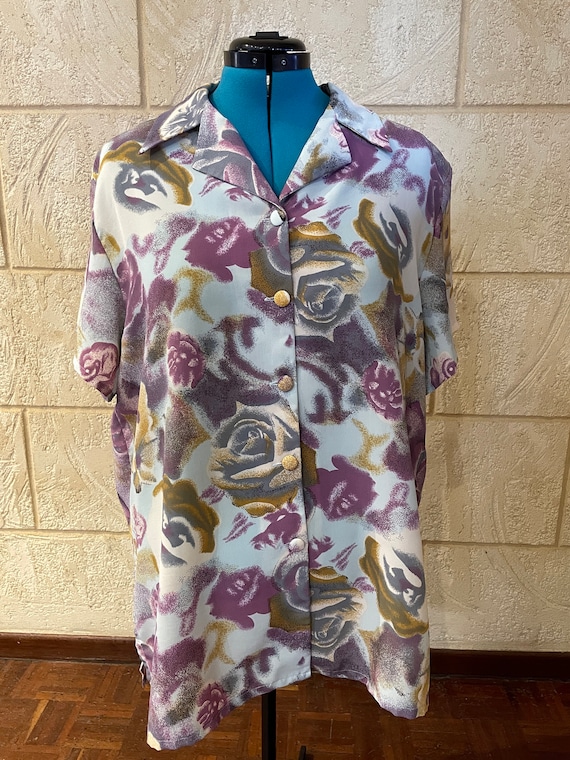 Flowery 90s Button Up Blouse