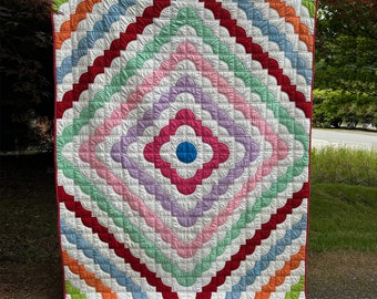 Twin Hand Sewn &quot;Drunkards Path&quot; Quilt