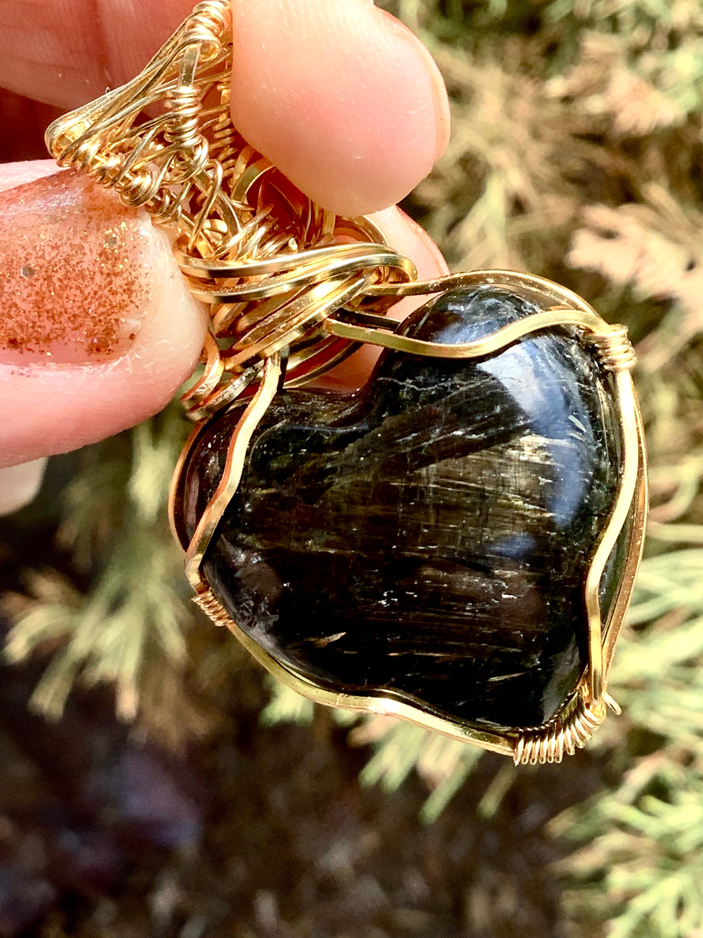 Nuummite necklace discount