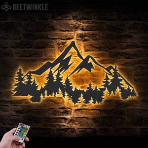 Arte de pared de metal con luz LED, diseño de montaña, bosque y naturaleza, gran cartel de aventuras, para el hogar, senderismo, decoración para el hogar, campista, excursionista, guardería, cumpleaños