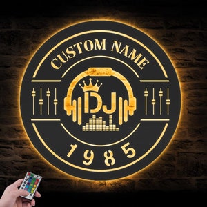 Custom DJ Disc Jockey Music Metal Wall Art With Led Lights Personalized Deejay Headphones Name Sign Home Decor Dee Jay Music Club Decoration