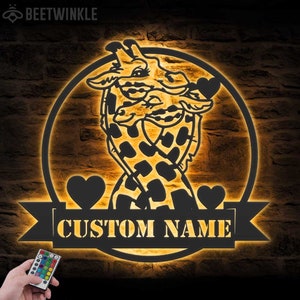 Custom Couple Giraffes Love Metal Wall Art LED Light Personalized Giraffes Lover Name Sign Home Decor Fall In Love Valentine&#39;s Day Gift